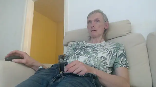 k74robert online show from October 2025 11:06:02 AM