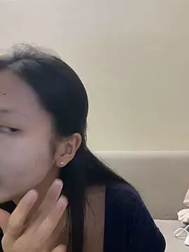 Snapshot of Lil-Gi chatting on October 2025 03:22:02 PM Lil-Gi online show from October 2025 03:22:02 PM