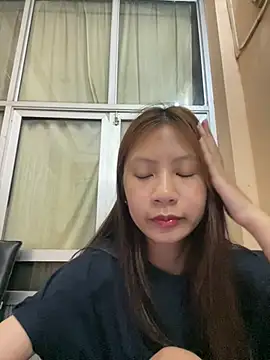 Snapshot of Lil-Gi chatting on April 2026 04:16:02 PM Lil-Gi online show from April 2026 04:16:02 PM