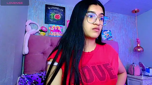 laurenelove online show from January 2026 01:52:02 AM