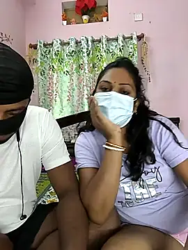 Snapshot of Lovlycouple1 chatting on October 2025 06:34:02 AM Lovlycouple1 online show from October 2025 06:34:02 AM