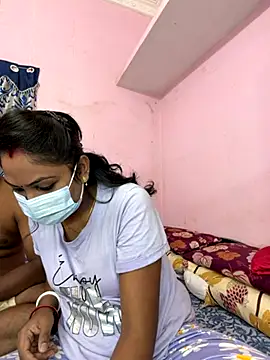 Snapshot of Lovlycouple1 chatting on November 2025 05:56:02 PM Lovlycouple1 online show from November 2025 05:56:02 PM