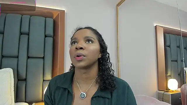 LisaMendez online show from February 2026 01:06:01 AM