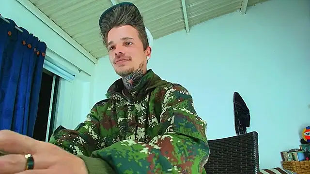 Snapshot of Gold_Loyal77 chatting on September 2025 08:27:02 AM Gold Loyal77 online show from September 2025 08:27:02 AM