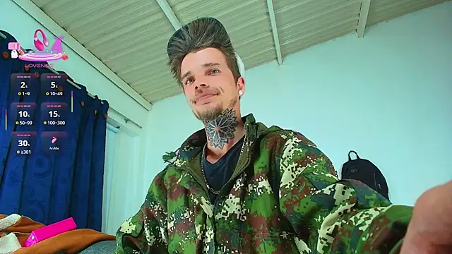 Snapshot of Gold_Loyal77 chatting on September 2025 08:29:01 AM Gold Loyal77 online show from September 2025 08:29:01 AM