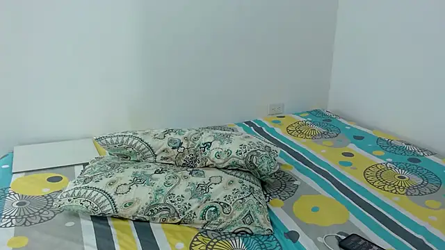 Snapshot of Sasha_Stonne chatting on October 2025 04:12:01 AM Sasha Stonne online show from October 2025 04:12:01 AM