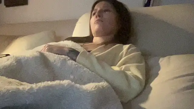 Snapshot of dddasani chatting on December 2025 05:40:02 PM dddasani online show from December 2025 05:40:02 PM