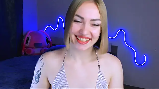 Snapshot of LaraKrein_lk chatting on September 2025 02:29:02 PM LaraKrein lk online show from September 2025 02:29:02 PM