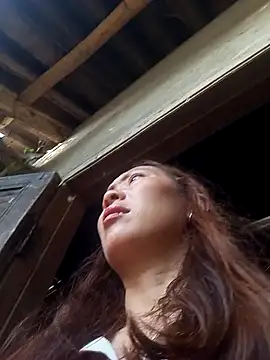 Snapshot of Bianly chatting on October 2025 11:36:01 PM Bianly online show from October 2025 11:36:01 PM