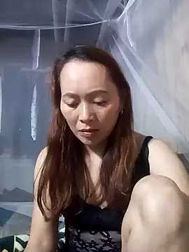 Snapshot of Bianly chatting on October 2025 12:28:02 PM Bianly online show from October 2025 12:28:02 PM