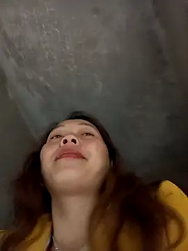 Bianly online show from December 2025 10:58:02 PM