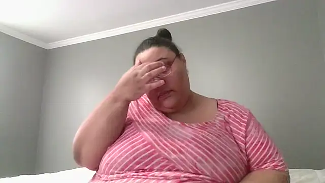 SexyBBW10790 online show from February 2026 03:21:02 PM