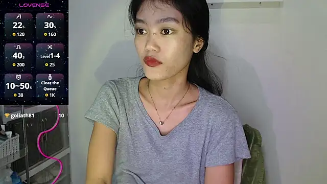 Snapshot of skinny_gracie chatting on March 2026 10:25:01 PM skinny gracie online show from March 2026 10:25:01 PM