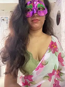 Snapshot of MONA_0213 chatting on October 2025 03:15:02 AM MONA 0213 online show from October 2025 03:15:02 AM