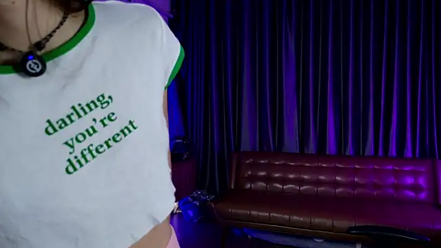 laxyflaxyy online show from October 2025 02:45:02 AM