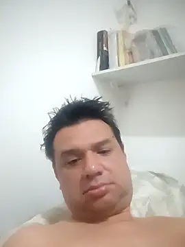 Snapshot of Crocante_Hot chatting on November 2025 11:37:01 PM Crocante Hot online show from November 2025 11:37:01 PM