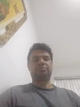 Snapshot of Crocante_Hot chatting on November 2025 12:27:02 PM Crocante Hot online show from November 2025 12:27:02 PM