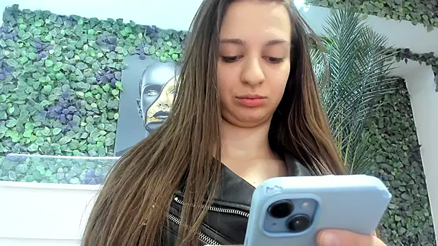 Snapshot of Anyssia chatting on September 2025 05:17:01 PM Anyssia online show from September 2025 05:17:01 PM