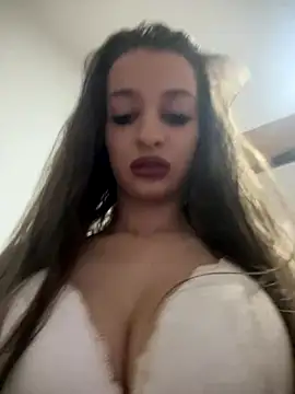 Snapshot of Anyssia chatting on December 2025 05:01:01 AM Anyssia online show from December 2025 05:01:01 AM