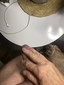 Jonny Agatha online show from April 2026 03:00:02 AM