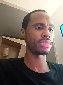 Snapshot of bbclongstrong1433 chatting on February 2026 06:17:02 AM bbclongstrong1433 online show from February 2026 06:17:02 AM