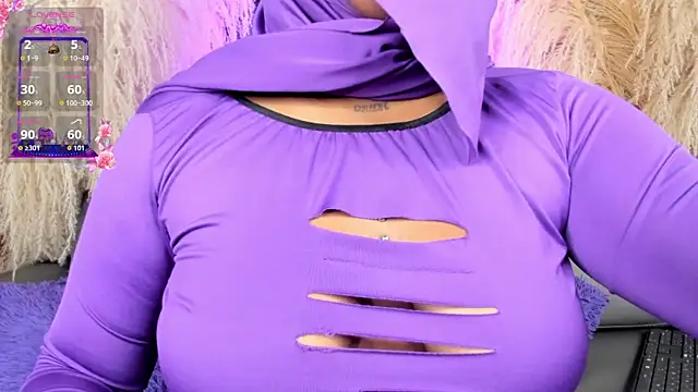 Snapshot of yasmin_elite chatting on October 2025 09:17:02 AM yasmin elite online show from October 2025 09:17:02 AM