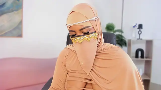 Snapshot of yasmin_elite chatting on October 2025 09:43:02 AM yasmin elite online show from October 2025 09:43:02 AM