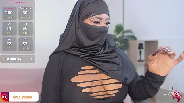 Snapshot of yasmin_elite chatting on November 2025 09:31:01 AM yasmin elite online show from November 2025 09:31:01 AM