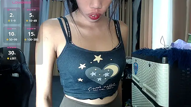 kourtneyluv  online show from February 2026 05:23:01 AM