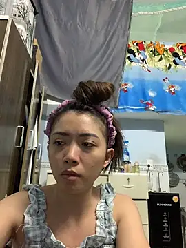 Snapshot of Minee1202 chatting on March 2026 01:20:01 AM Minee1202 online show from March 2026 01:20:01 AM