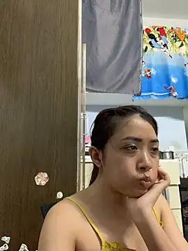 Snapshot of Minee1202 chatting on March 2026 03:44:02 AM Minee1202 online show from March 2026 03:44:02 AM