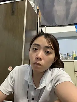 Snapshot of Minee1202 chatting on April 2026 06:19:01 AM Minee1202 online show from April 2026 06:19:01 AM