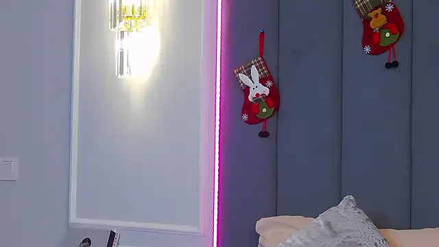 Snapshot of MarilynNova chatting on December 2025 05:38:02 AM MarilynNova online show from December 2025 05:38:02 AM