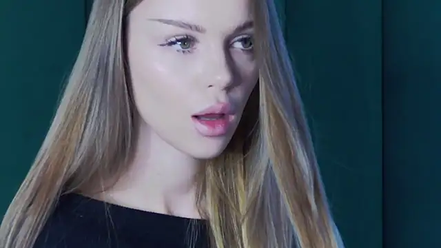 Snapshot of MarilynNova chatting on February 2026 04:52:02 AM MarilynNova online show from February 2026 04:52:02 AM