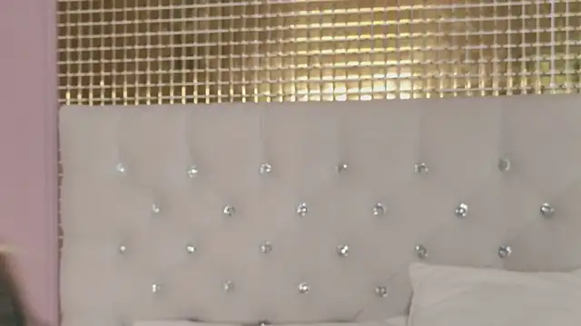 Snapshot of MarilynNova chatting on March 2026 05:37:02 AM MarilynNova online show from March 2026 05:37:02 AM