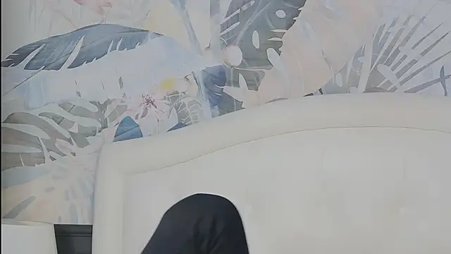 Snapshot of MarilynNova chatting on March 2026 06:52:01 AM MarilynNova online show from March 2026 06:52:01 AM