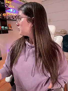 Snapshot of Sharon_07 chatting on February 2026 11:54:01 PM Sharon 07 online show from February 2026 11:54:01 PM