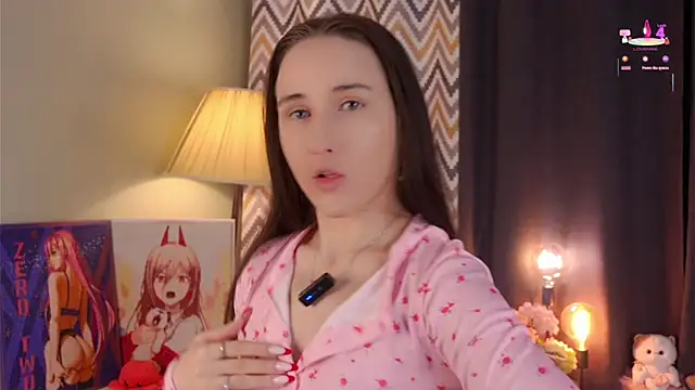 Snapshot of MaudAle chatting on December 2025 01:11:01 AM MaudAle online show from December 2025 01:11:01 AM