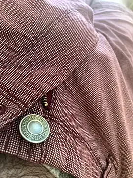 Snapshot of MuzzyFacing chatting on September 2025 12:31:02 PM MuzzyFacing online show from September 2025 12:31:02 PM