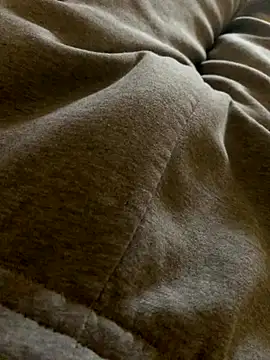 Snapshot of MuzzyFacing chatting on November 2025 11:54:01 AM MuzzyFacing online show from November 2025 11:54:01 AM