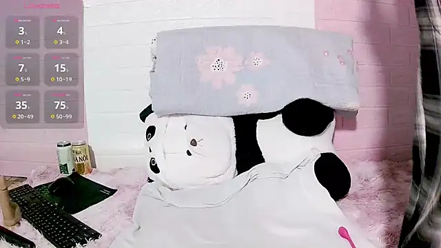 Angel Jakes online show from December 2025 05:00:01 PM