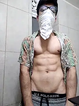 Snapshot of mrmasseur06 chatting on May 2026 07:07:01 PM mrmasseur06 online show from May 2026 07:07:01 PM