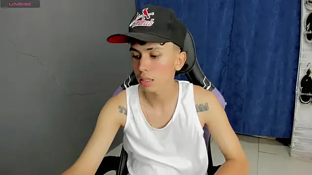 Snapshot of Damien_444 chatting on October 2025 03:53:02 AM Damien 444 online show from October 2025 03:53:02 AM