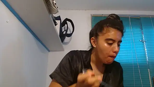 Arieeel 09 online show from April 2026 06:07:02 AM