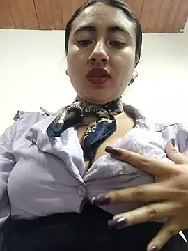 AMATISTA  16 online show from October 2025 12:34:02 PM