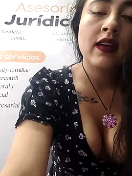 Snapshot of AMATISTA__16 chatting on January 2026 12:07:01 PM AMATISTA 16 online show from January 2026 12:07:01 PM