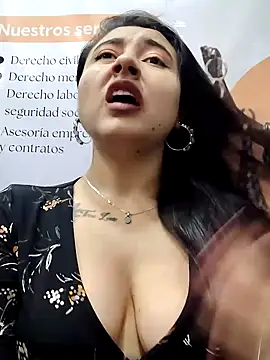 Snapshot of AMATISTA__16 chatting on March 2026 12:20:01 PM AMATISTA 16 online show from March 2026 12:20:01 PM