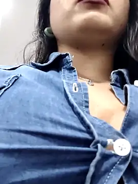 Snapshot of AMATISTA__16 chatting on March 2026 12:19:01 PM AMATISTA 16 online show from March 2026 12:19:01 PM