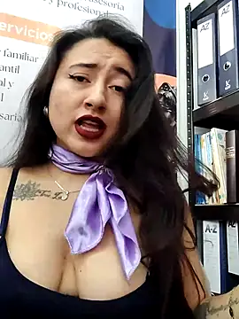 Snapshot of AMATISTA__16 chatting on April 2026 12:22:01 PM AMATISTA 16 online show from April 2026 12:22:01 PM