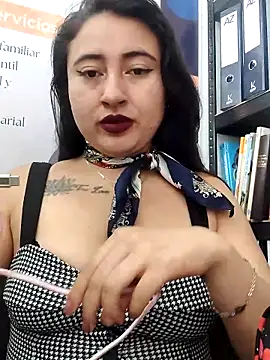 Snapshot of AMATISTA__16 chatting on April 2026 12:25:02 PM AMATISTA 16 online show from April 2026 12:25:02 PM